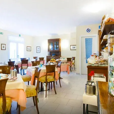 Nuovo Miralago Hotel 3*