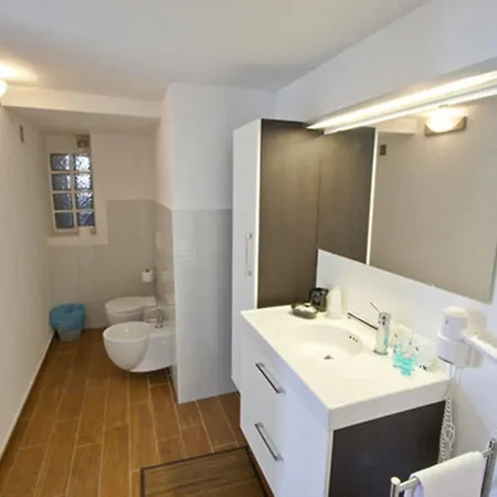 Nuovo Miralago Hotel
